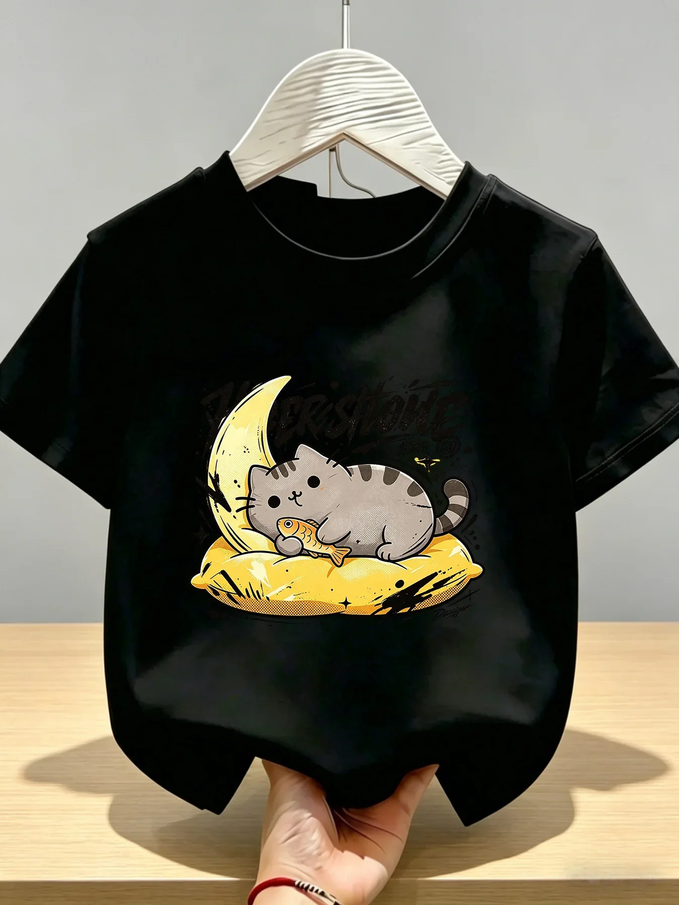 Fashion Cream Children Tee Sleeping Tabby Cat Fish Moon Street Graffiti Print Short Sleeve Casual Boys Girls Daily T-Shirt