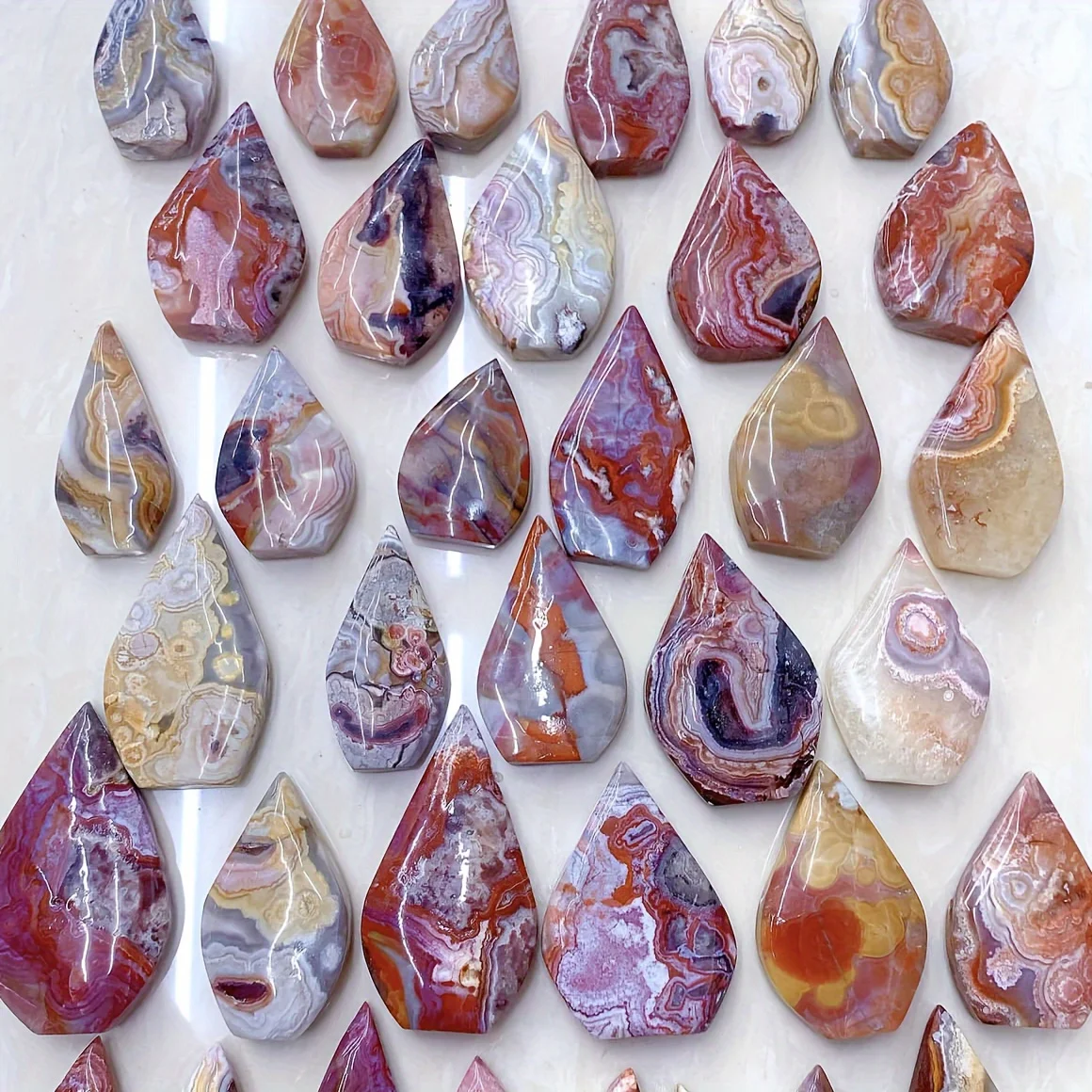 Natural Mexican Agate Ornament, Recent Crystal Decoration Gift For Parents, Natural Quartz Crystal, Holiday Party Table Decor