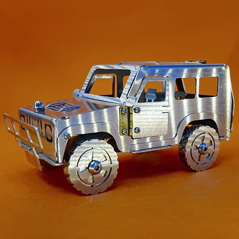 Stainless steel Hummer car, alloy car model, off-road vehicle model, jeep ornaments, drop-proof waterproof metal toys