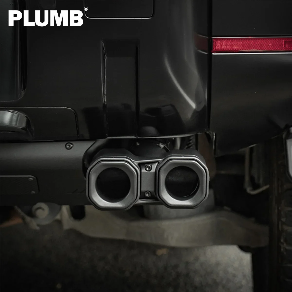 New style PLUMB Dry Carbon Fiber & Aluminum Magnesium Alloy Exhaust Tailpipe Protector, Heat Resistant Exhaust Guard Plate For L
