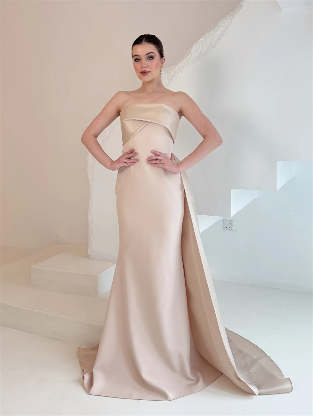 

Сексуальное атласное вечернее платье по индивидуальному заказу, классические платья без бретелек без рукавов для выпускного вечера, изысканные платья со шлейфом для особых случаев