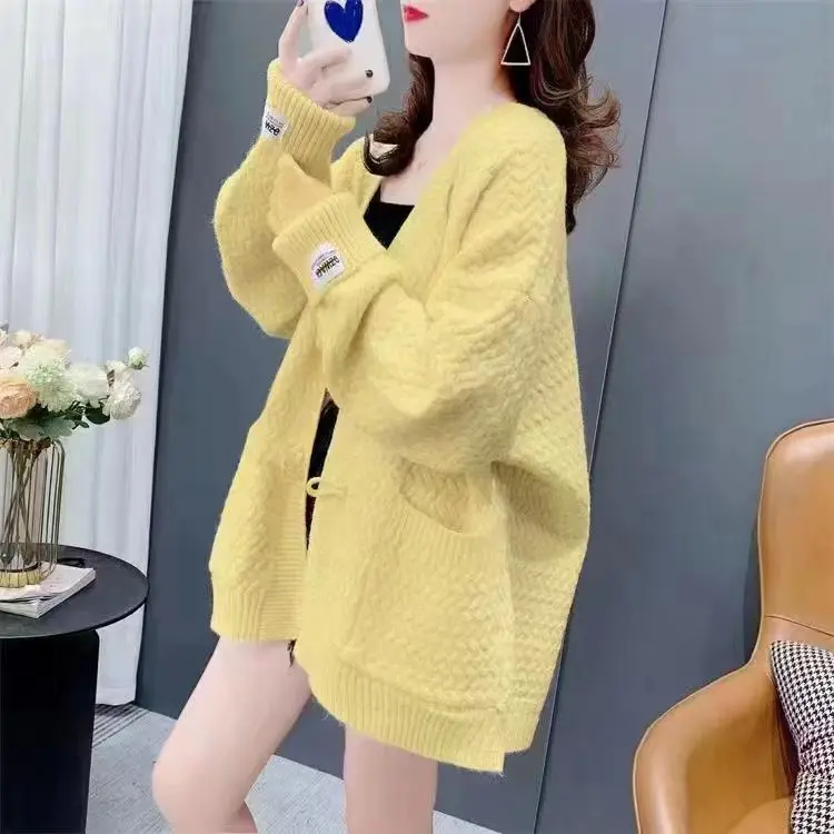 Tasche Kuhhorn Knopf Strickjacke Damen Plus Size Strickjacke verdickt neuen Stil Western-Stil mittellanges Top