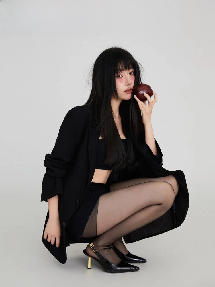 

2026 New Black Suit Simple Quality Portrait Art Photo Studio Korean Mixed Magazine Style Sweet Cool Girl Photography Clothes