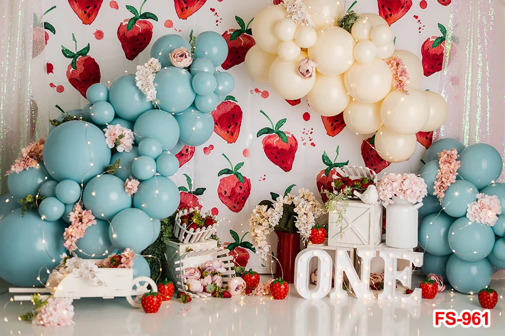ربيع جديد الفراولة متجر خلفيات للتصوير الفوتوغرافي بالونات ملونة باب ديكور الأطفال حفلة عيد ميلاد سعيد خلفية الصورة