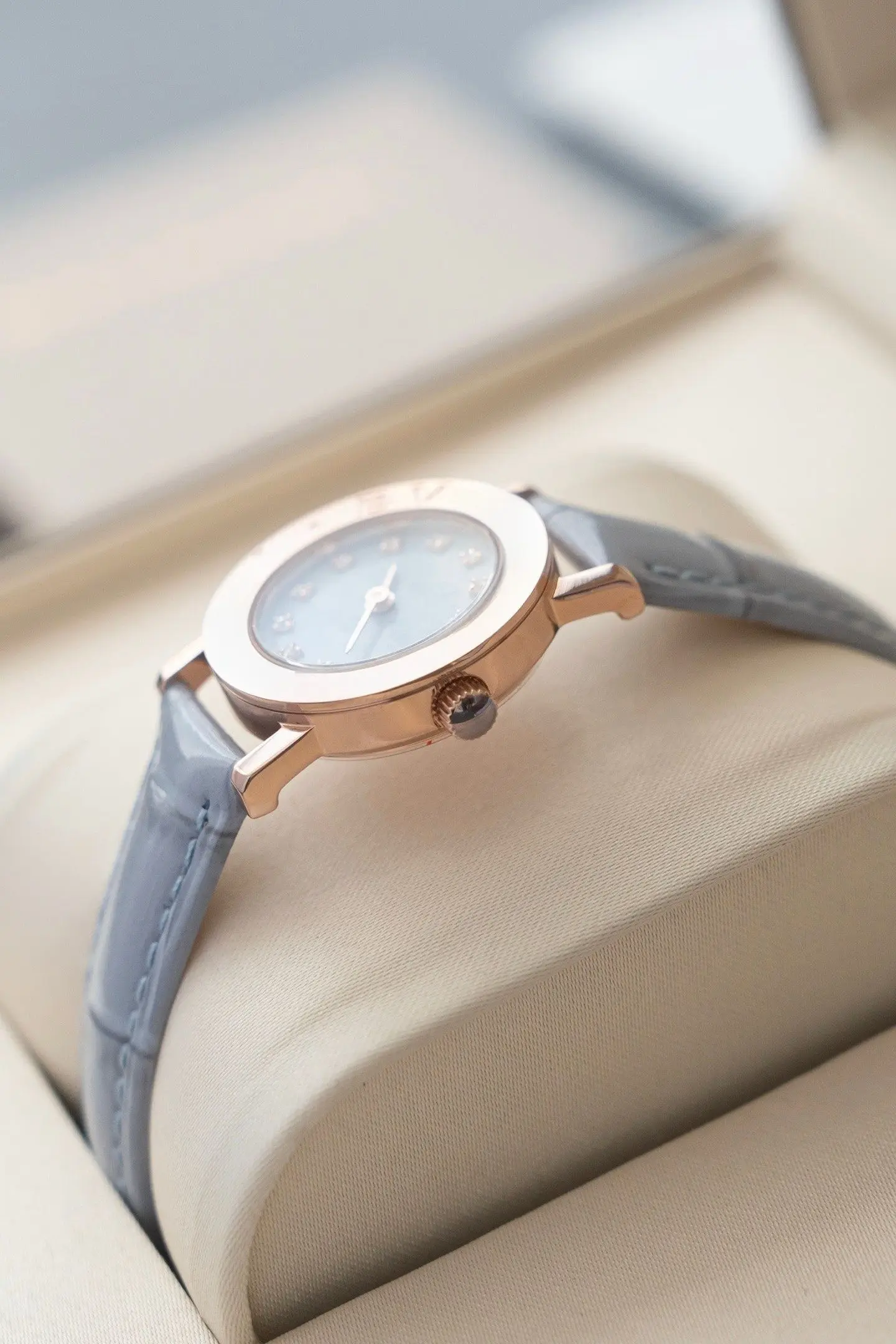 New Designer Style Men's Watch Women's Watch Minimalist Quartz Wristwatch Stainless Steel Waterproof Luminous Dial Business Casual Couple Clock Gift For Daily Party Anniversary