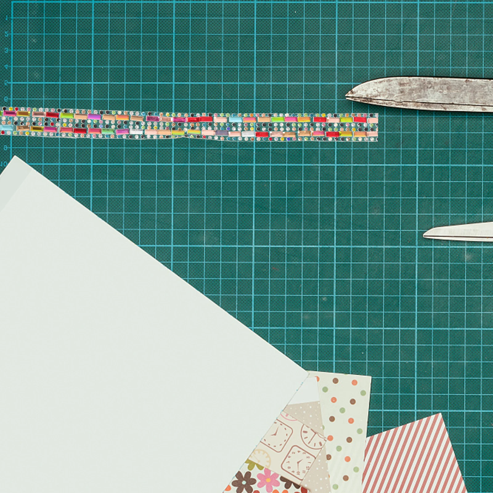 

Rhinestone Band Sewing Ribbon for Decoration Clothing Rhinestones Strips Adhesive Stick Fabric Craft