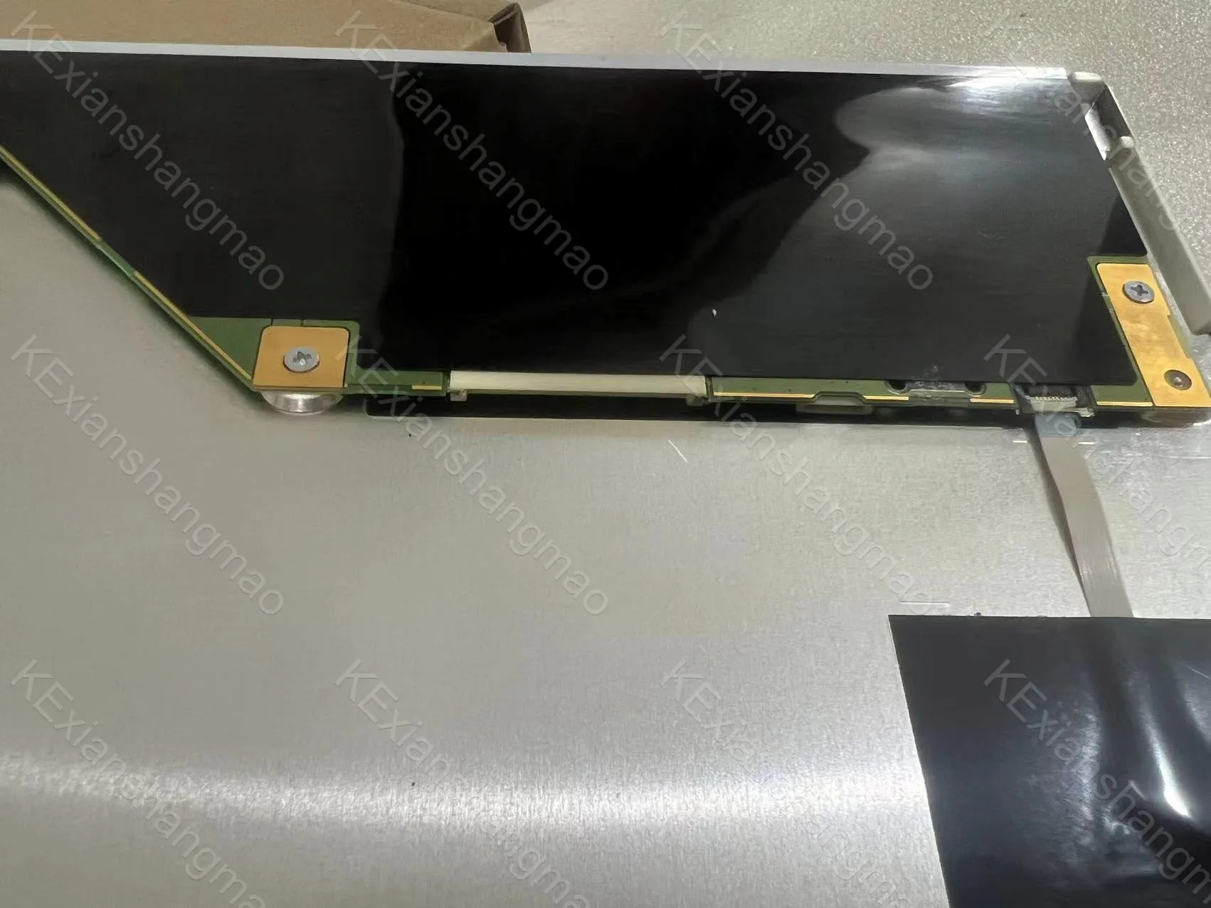 Layar LCD tampilan industri asli LQ121K1LG52 LCD