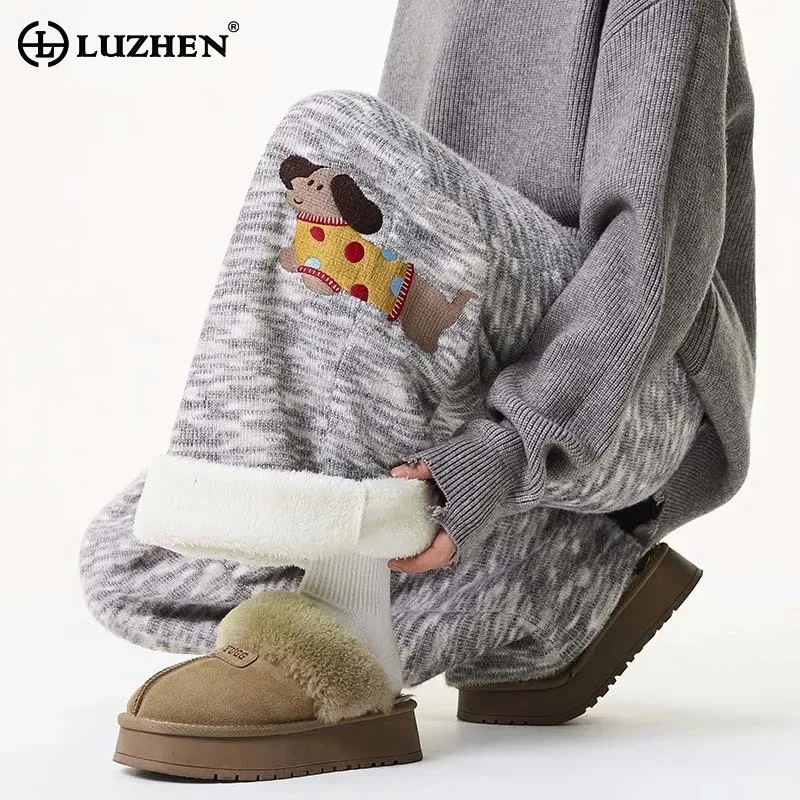 

LUZHEN 2025 Winter Fashion Embroidery Cartoon Pattern Brushed Liner Warm Casual Trousers Men Straight High Quality Pants JY5171