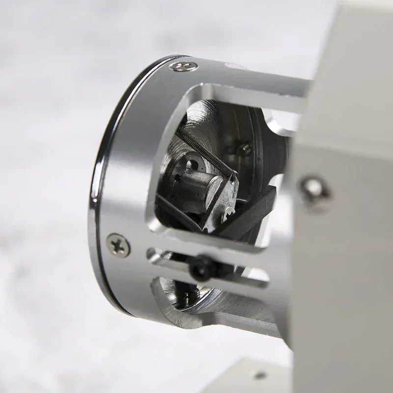 Máquina de decapagem e torção Strander XC-180