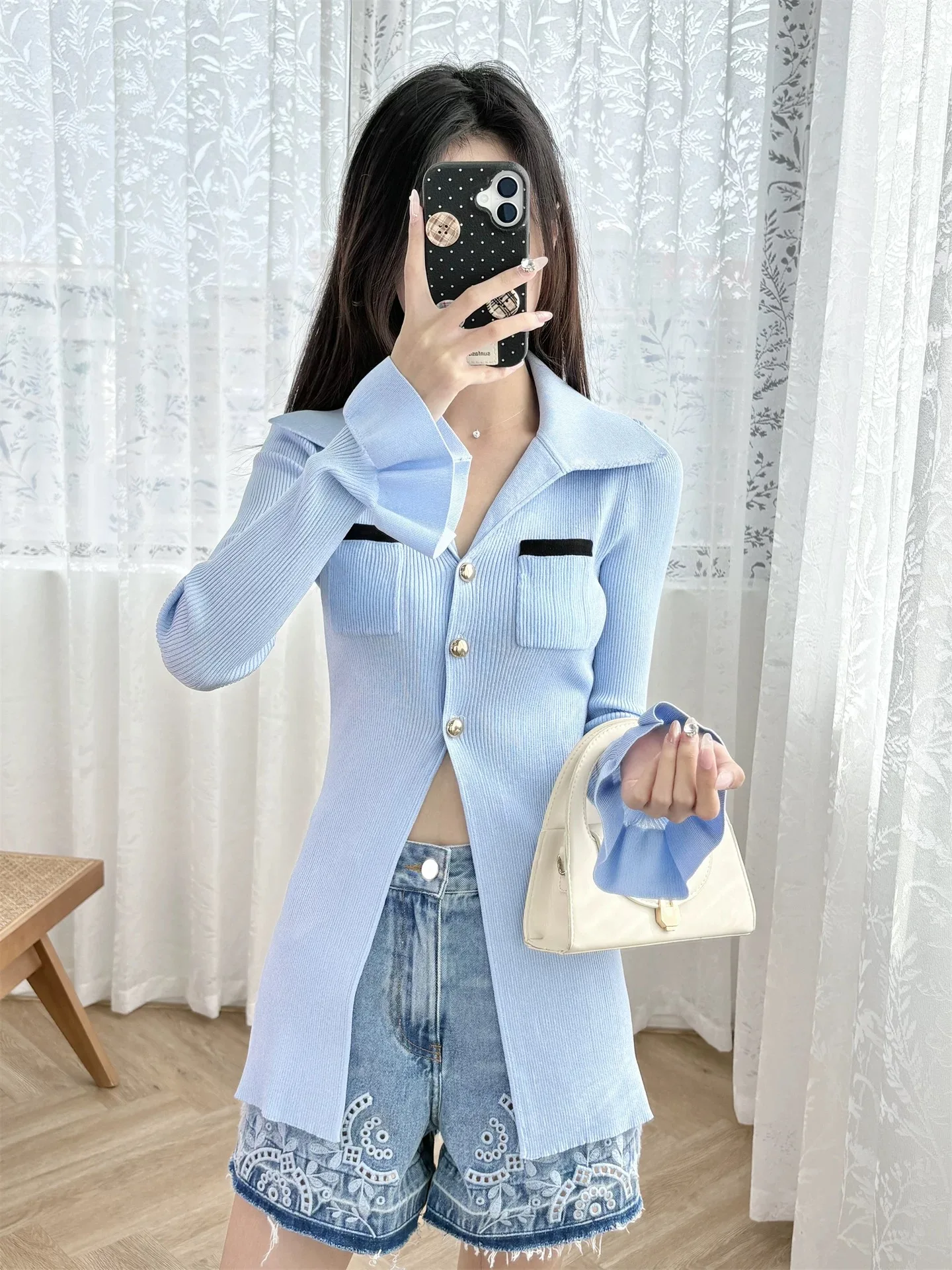 Strickjacke mit Rüschenbündchen, Temperament, elegant, elastisch, schlankes Revers, langärmeliger Damenpullover, 2025, Herbst neu