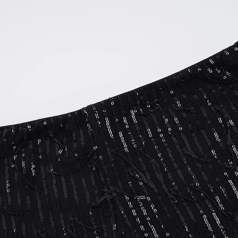 شورت للحفلات والنوادي لامع مثير بقصة ضيقة ومطرز متوسط الخصر شورت نسائي موضة صيف 2025 ملابس خروج للسيدات #6