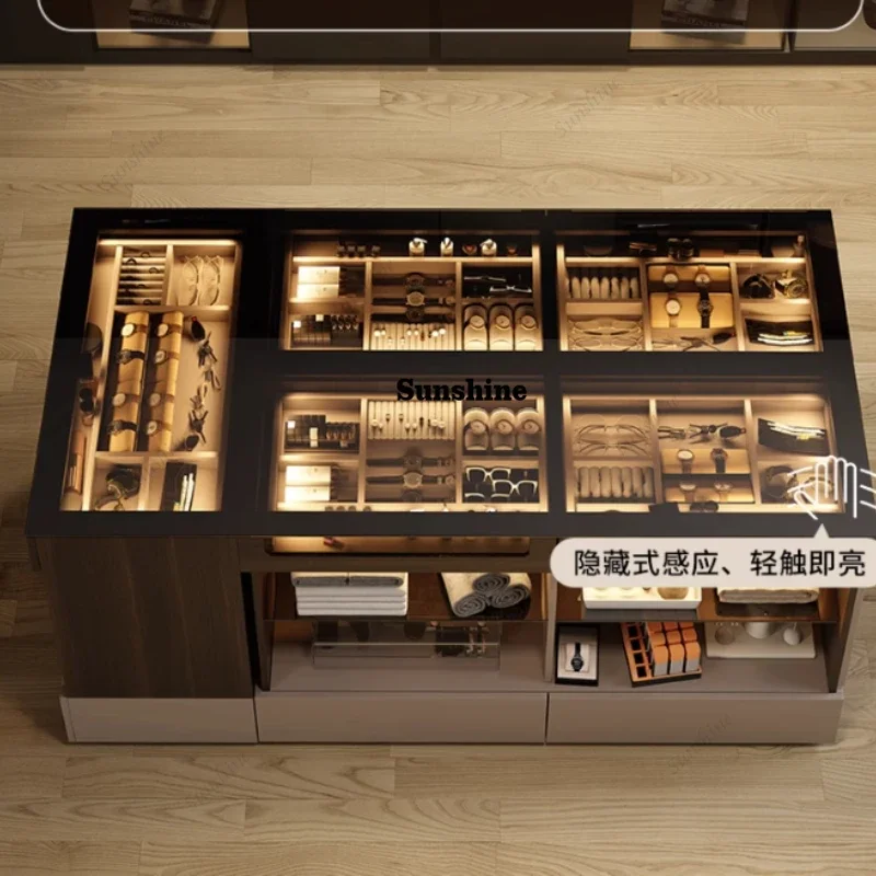 Luxury Jewelry Disp…