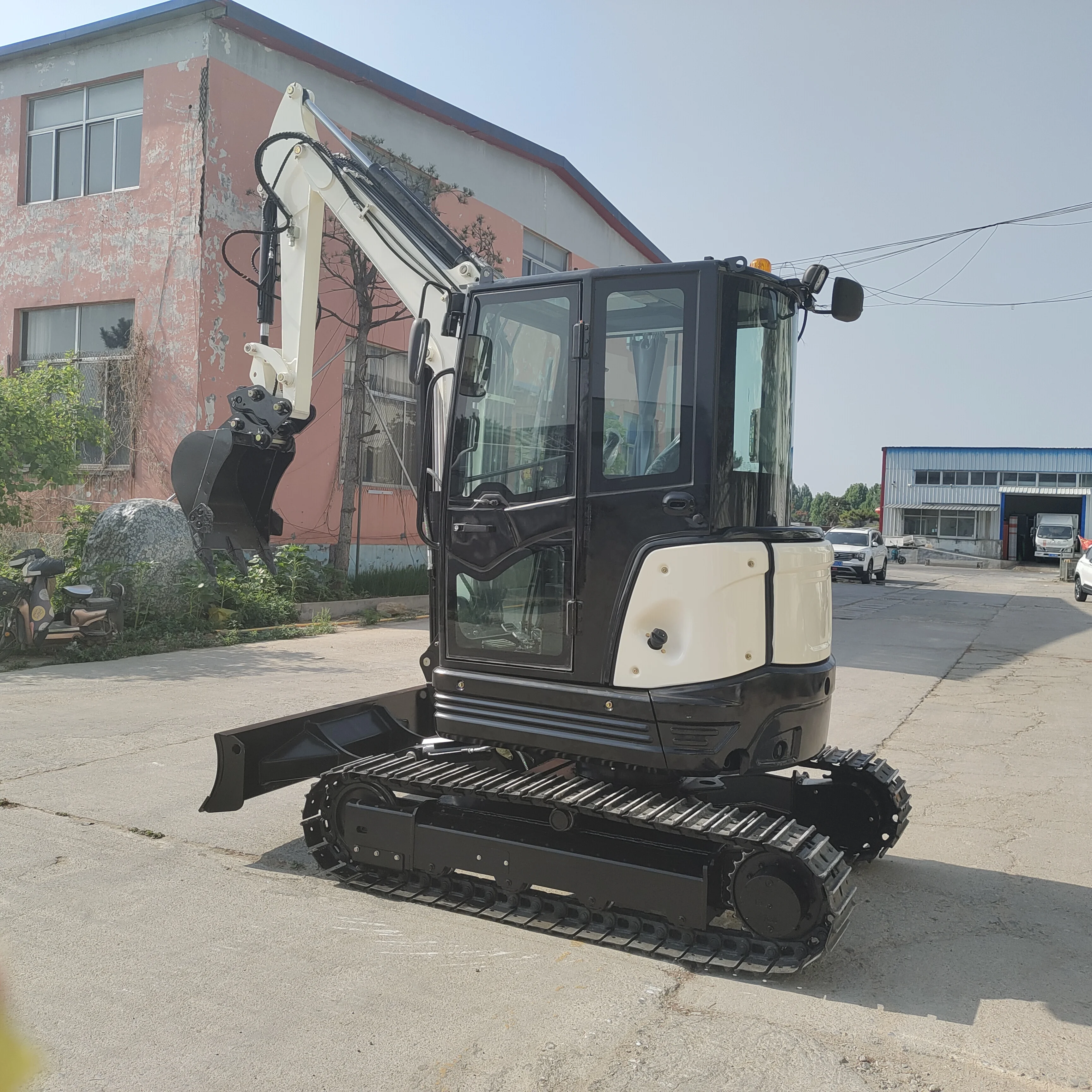 

Small Excavator with Hydraulic Engine, Rubber Track Excavator, Harvesting Equipment, Soil Cracking Excavator