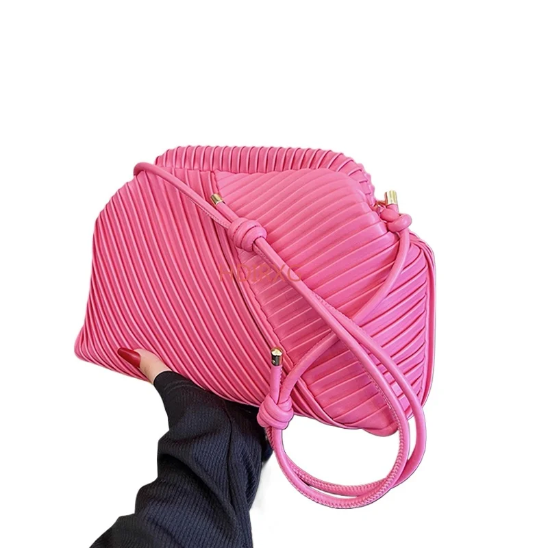 

Fashion Pleated Cloud Bag Clip Purse 10 Colors Pu Leather Lady Bag Designer Shoulder Bag 2023 Winter Women's Crossbody Handbag