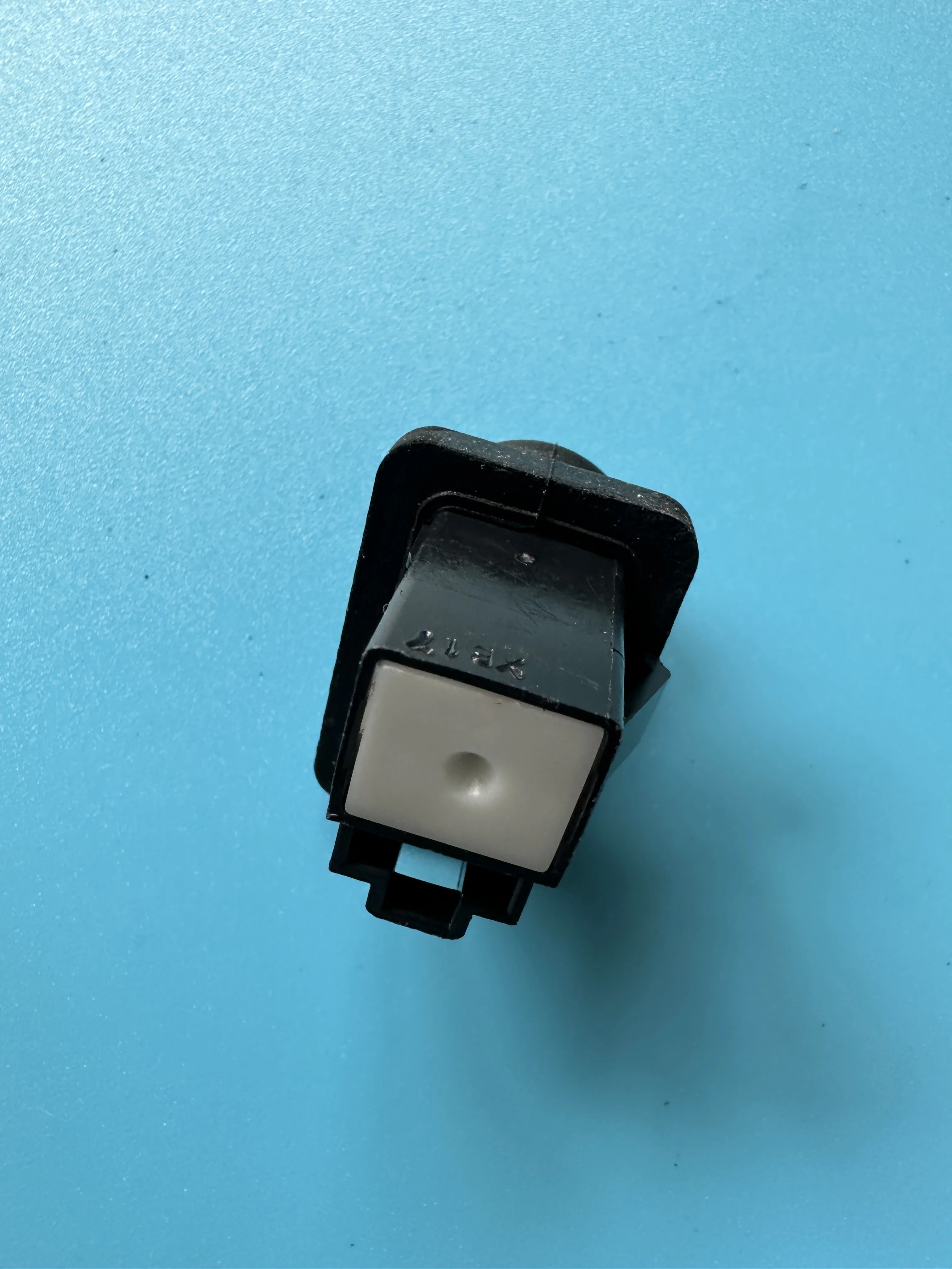 غطاء محرك السيارة الاتصال التبديل عاصي 8570008000 ل سانج يونج أكتيون كيرون أكتيون سبورتس ريكستون موسو (الرياضة II) روديوس/ستافيك كوراندو C T