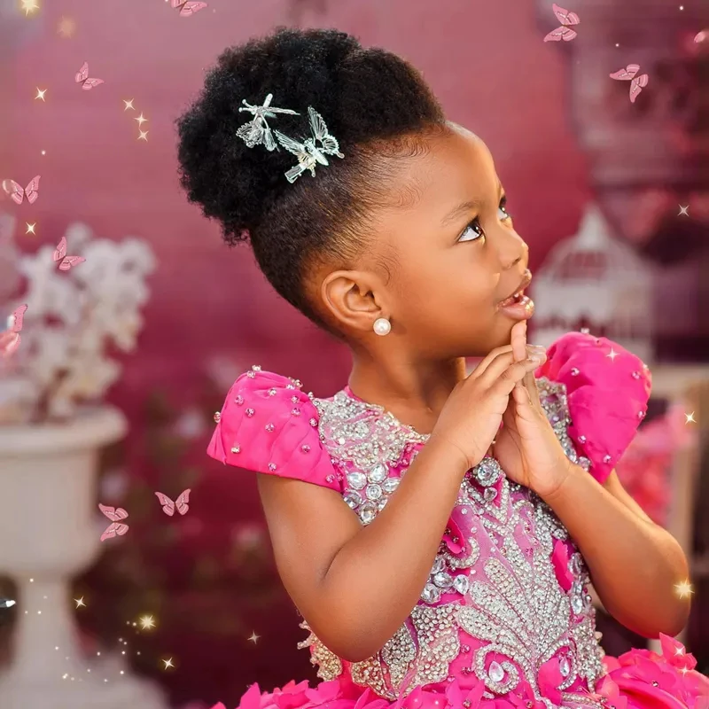 Abiti da ragazza di fiori fucsia lussuoso abito da ballo per bambini piccoli maniche corte cristalli Tulle a strati primo vestito da festa di compleanno