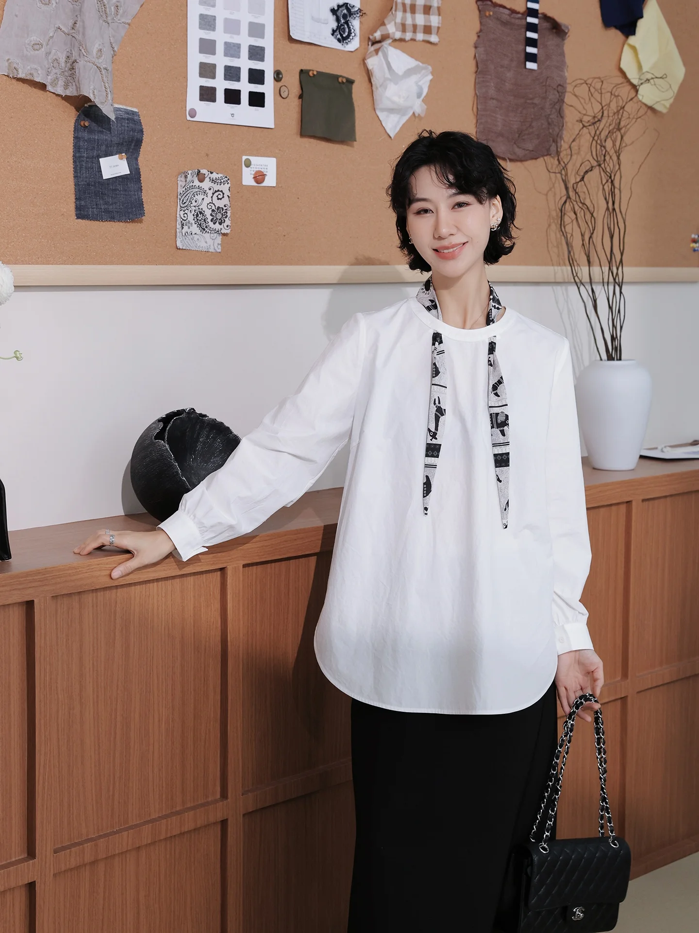 

White Long Sleeve Cotton Shirt Women's Summer Elegance Tapered Design Belted Casual Style Loose Fit round Neck Shirt