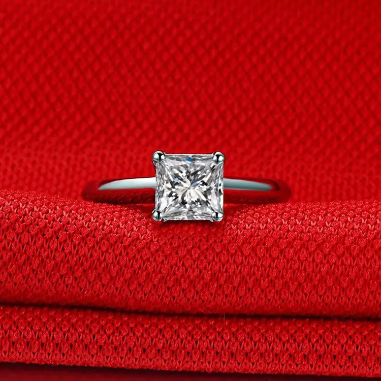PT950Platinum Simple Princess Round Diamond Ring - Women's Korean Style Fashion Four-prong Versatile Jewelry