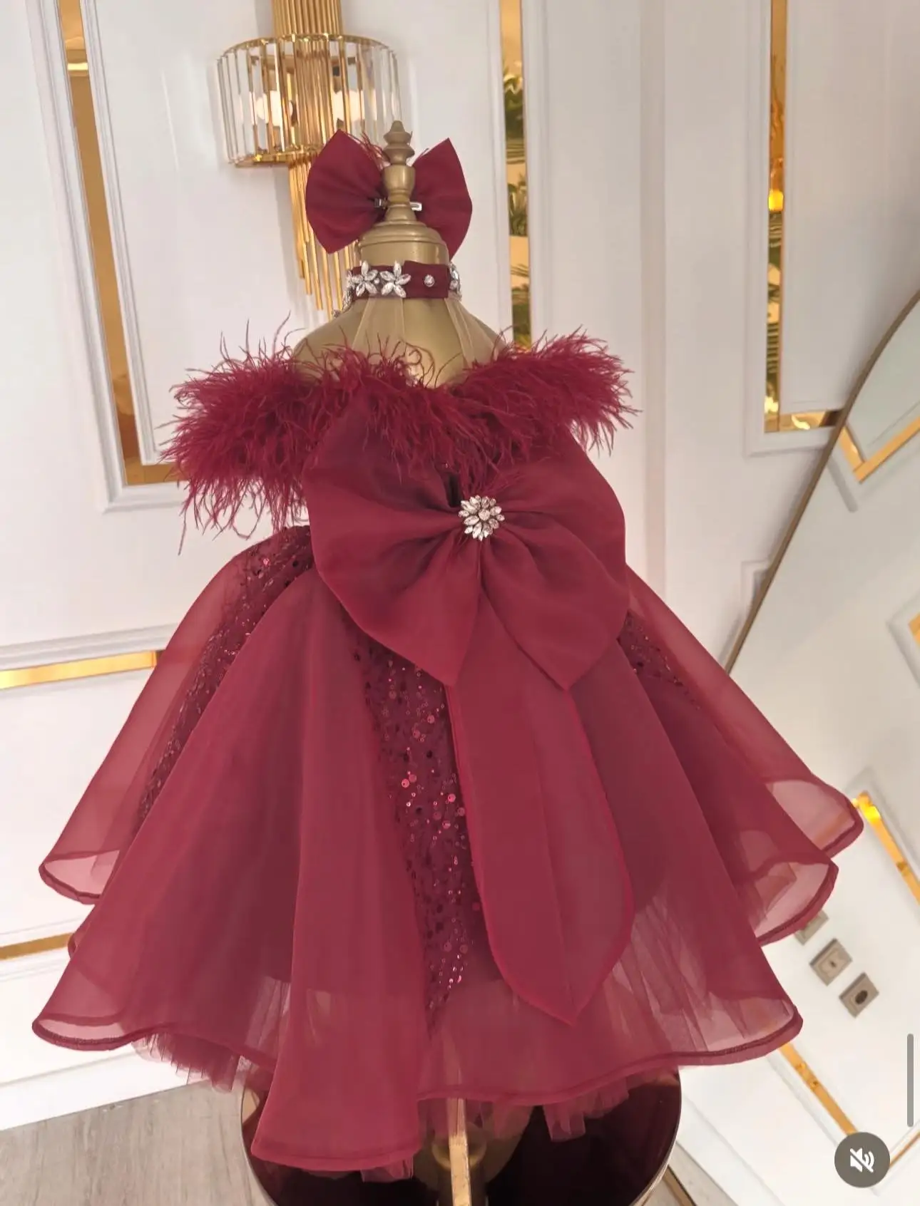 

Burgundy Feather Flower Girl Dresses Beading Baby Tulle Girl's Birthday Party Gowns Customized Kids First Communion Dresses