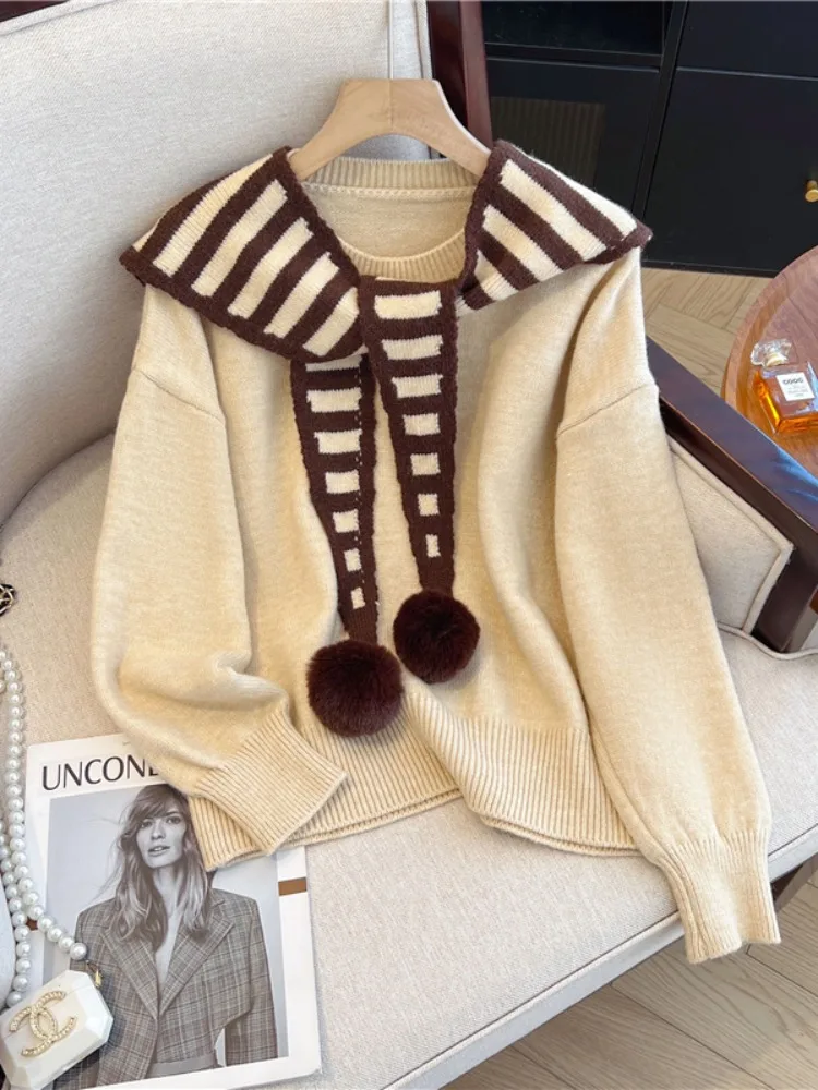 

Женский коричневый полосатый утепленный комплект из двух предметов: худи оверсайз и вязаные брюки свободного кроя с длинными рукавами и круглым вырезом