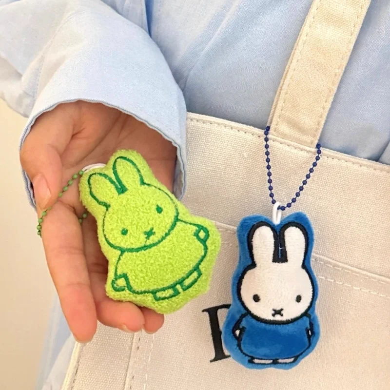 Uroczy breloczek z pluszową zawieszką Miffy, niszowy, uniwersalny dodatek do torby, dekoracja, pluszowe lalki dla dzieci, prezenty świąteczne dla chłopców i dziewczynek.
