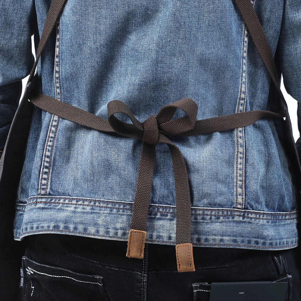 S.WORKER Leinwand-Arbeitsschürze mit Echtem Leder für Friseure und Gärtner, Professionelle Schürze mit Verstellbarer Taille und Taschen – Detail 5