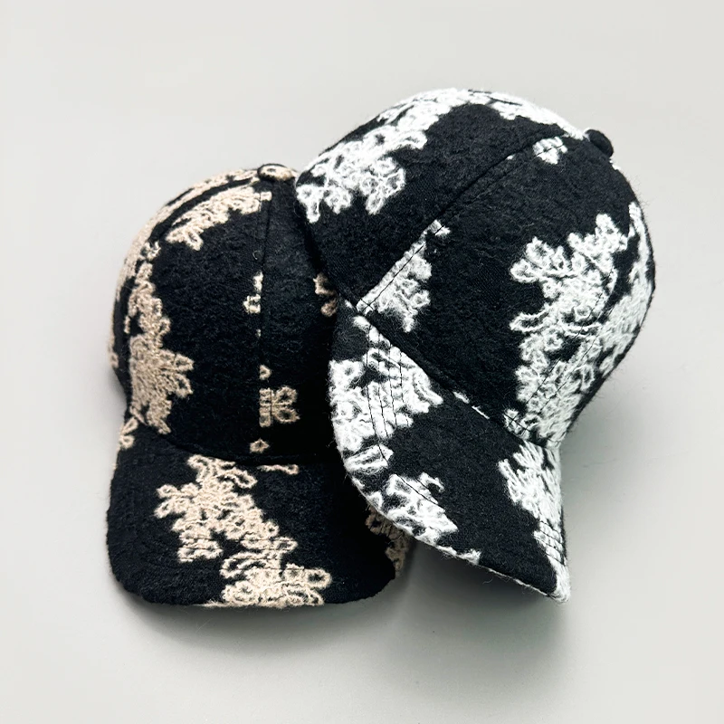 New Printed Check Flower Embroidery Baseball Hats Autumn and Winter Warm Men Women Color Blocking Fashion Versatile Retro Korean