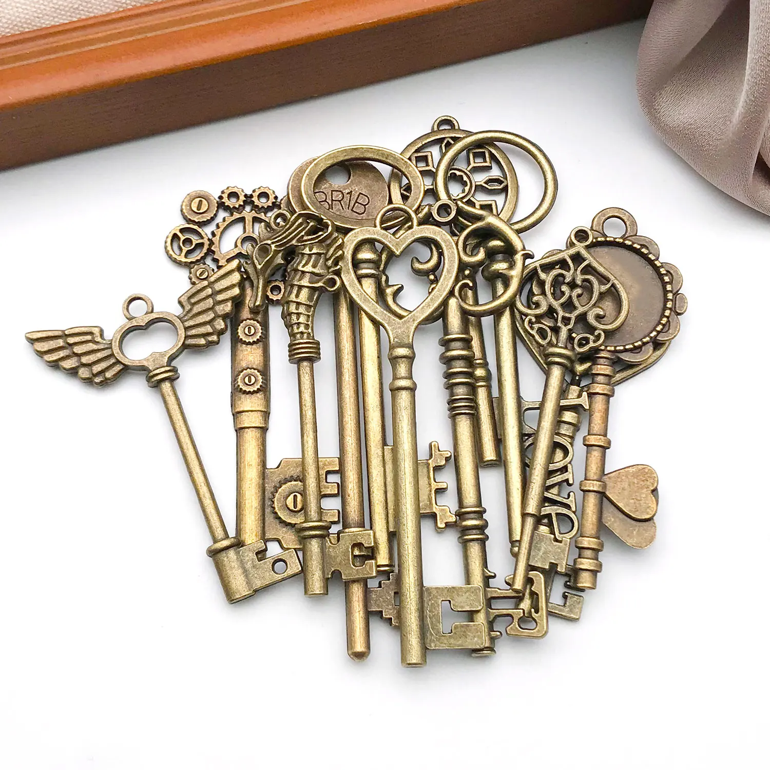Vintage Key Pendants, 5/12 pcs Antique Bronze Large Key Char