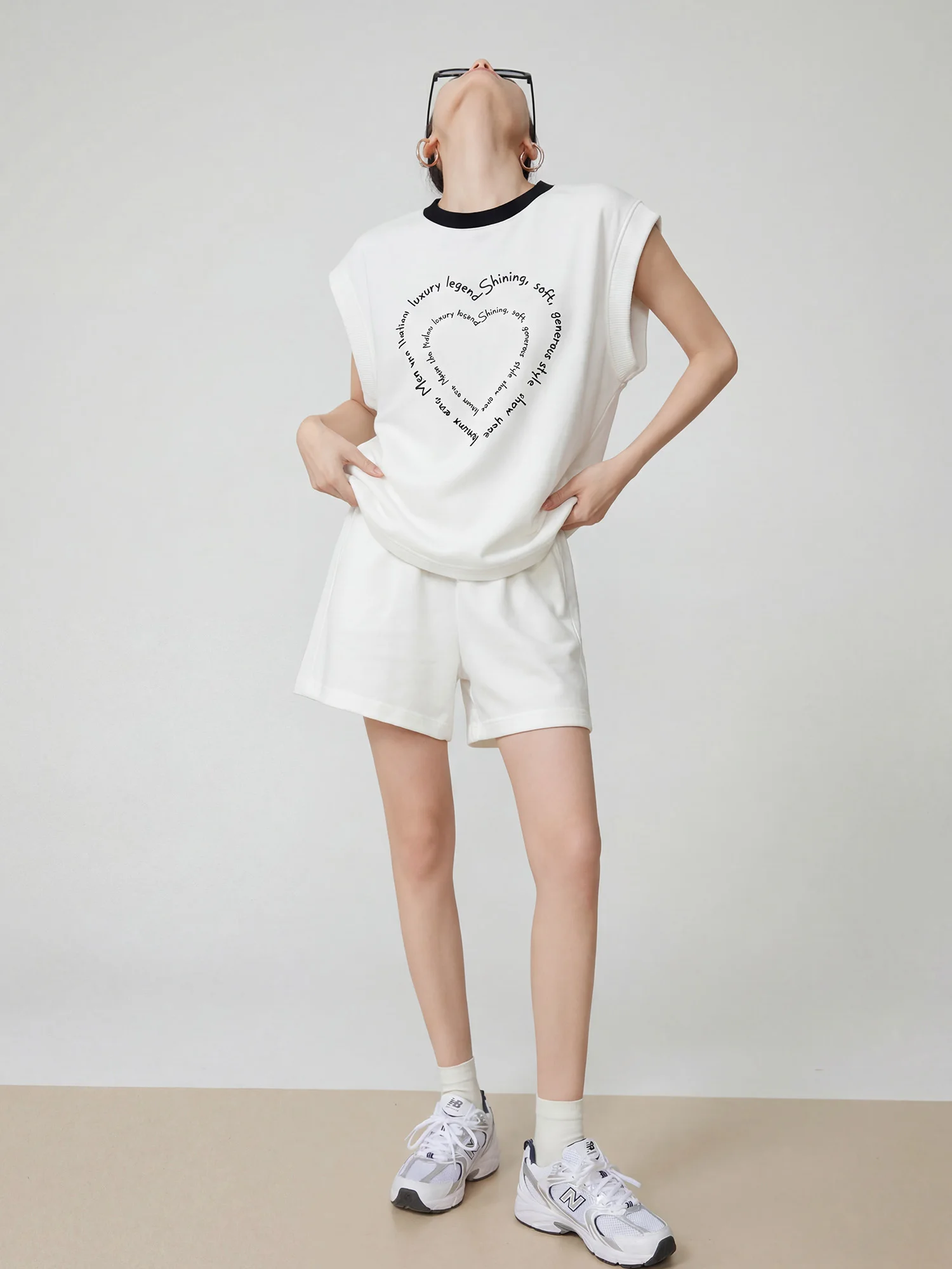 

Casual Style Printed Short Sleeve T-Shirt And Shorts Two Piece Set Summer Sportswear Polyester Fiber round Neck Loose Fit