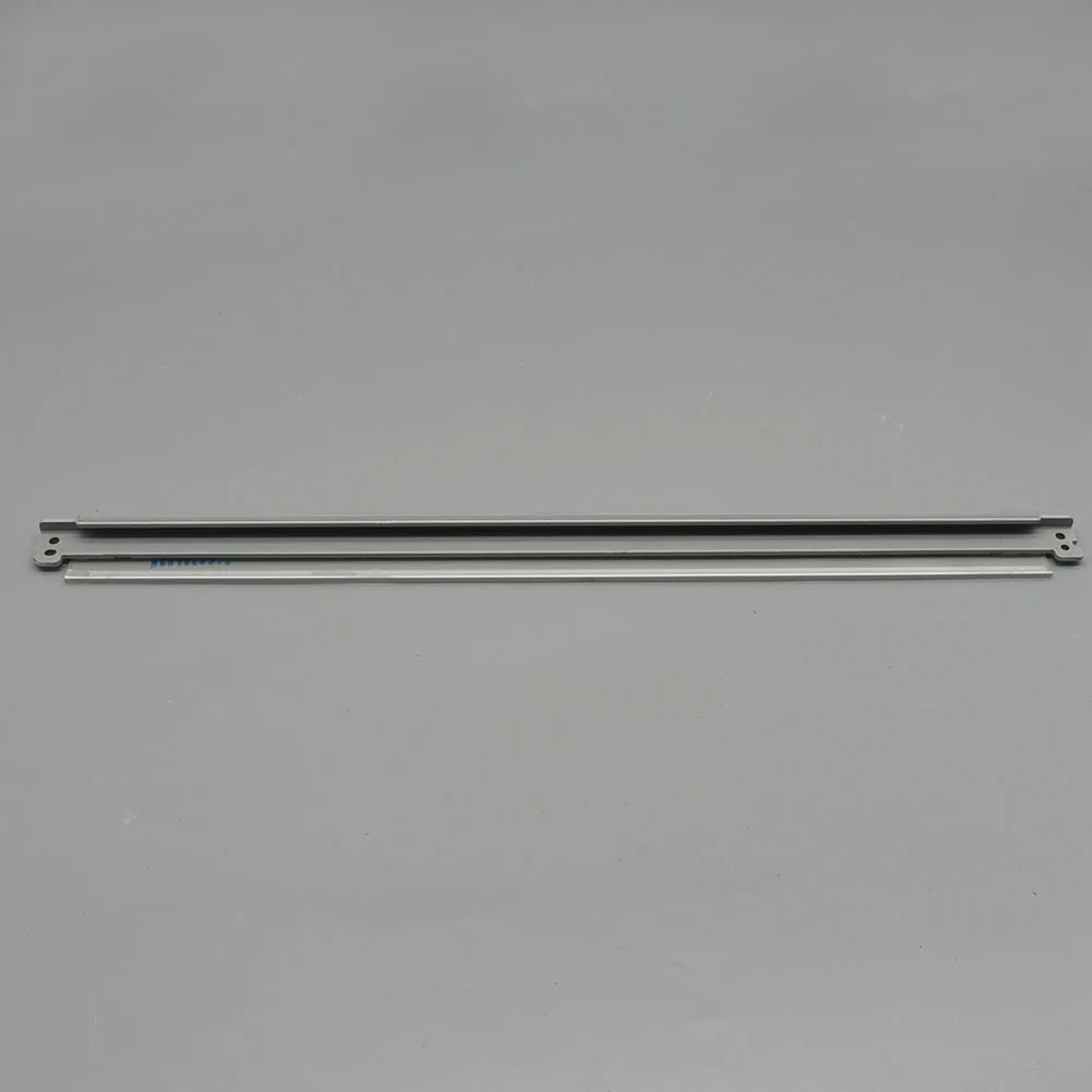 

1X 033K96880 033K97980 1st 2nd Transfer Belt Cleaning Bldae be for Xerox 700 C75 J75 550 560 570 770 7780 7785 6680 6685