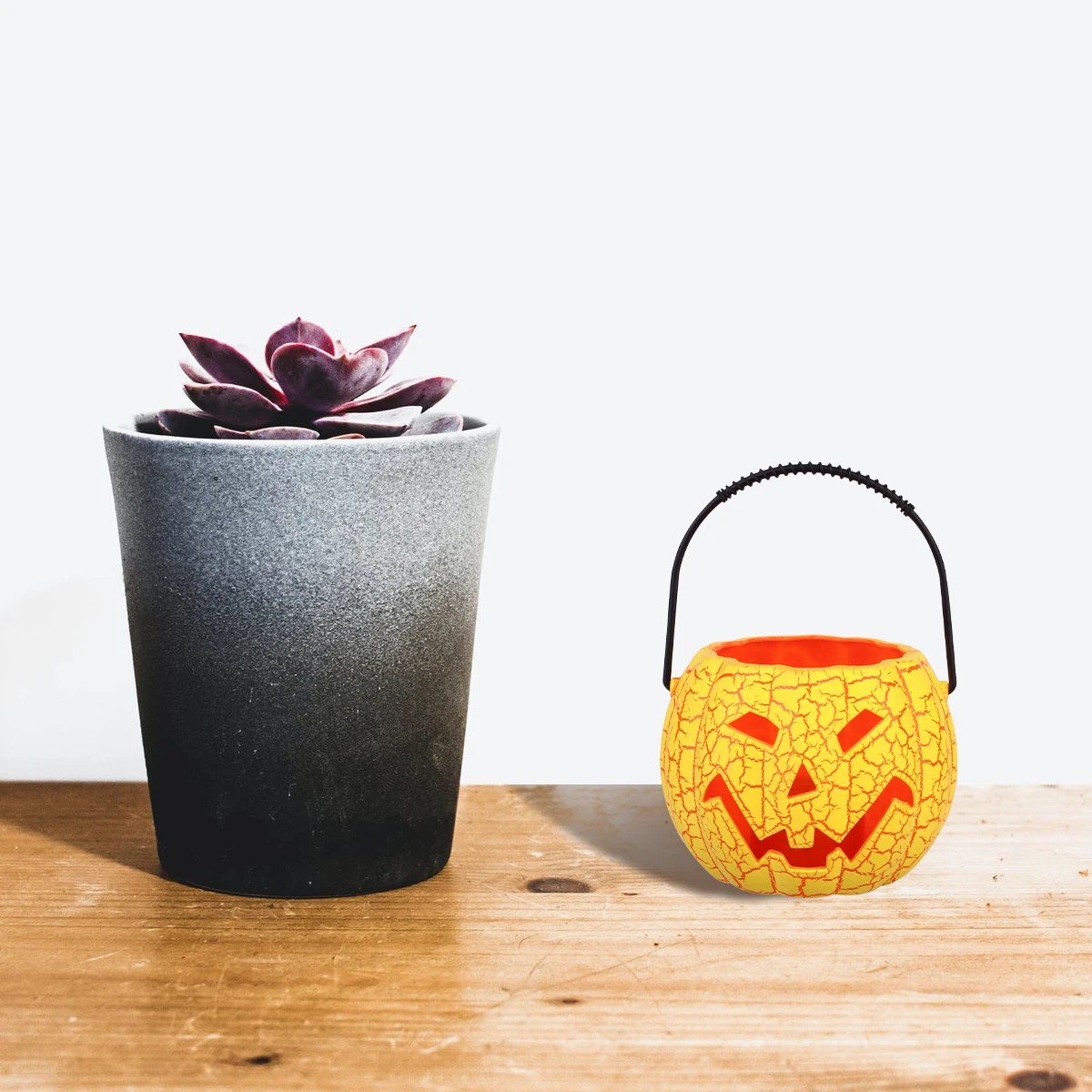 

Voice Controlled Pumpkin Bucket Solar Lantern Halloween Lights Portable Decorative Lamp Warm Atmosphere Gifts Outdoor Lighting