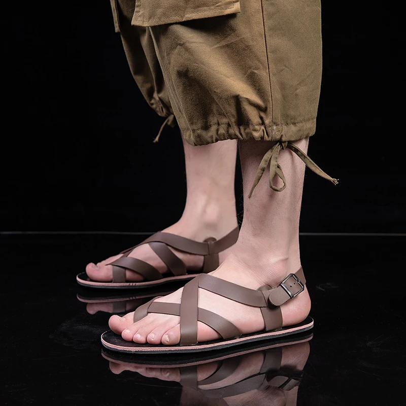 Sandales Rome en cuir véritable pour hommes, chaussures plates décontractées simples, sandales respirantes, conception de ceinture, Parker ouvert,