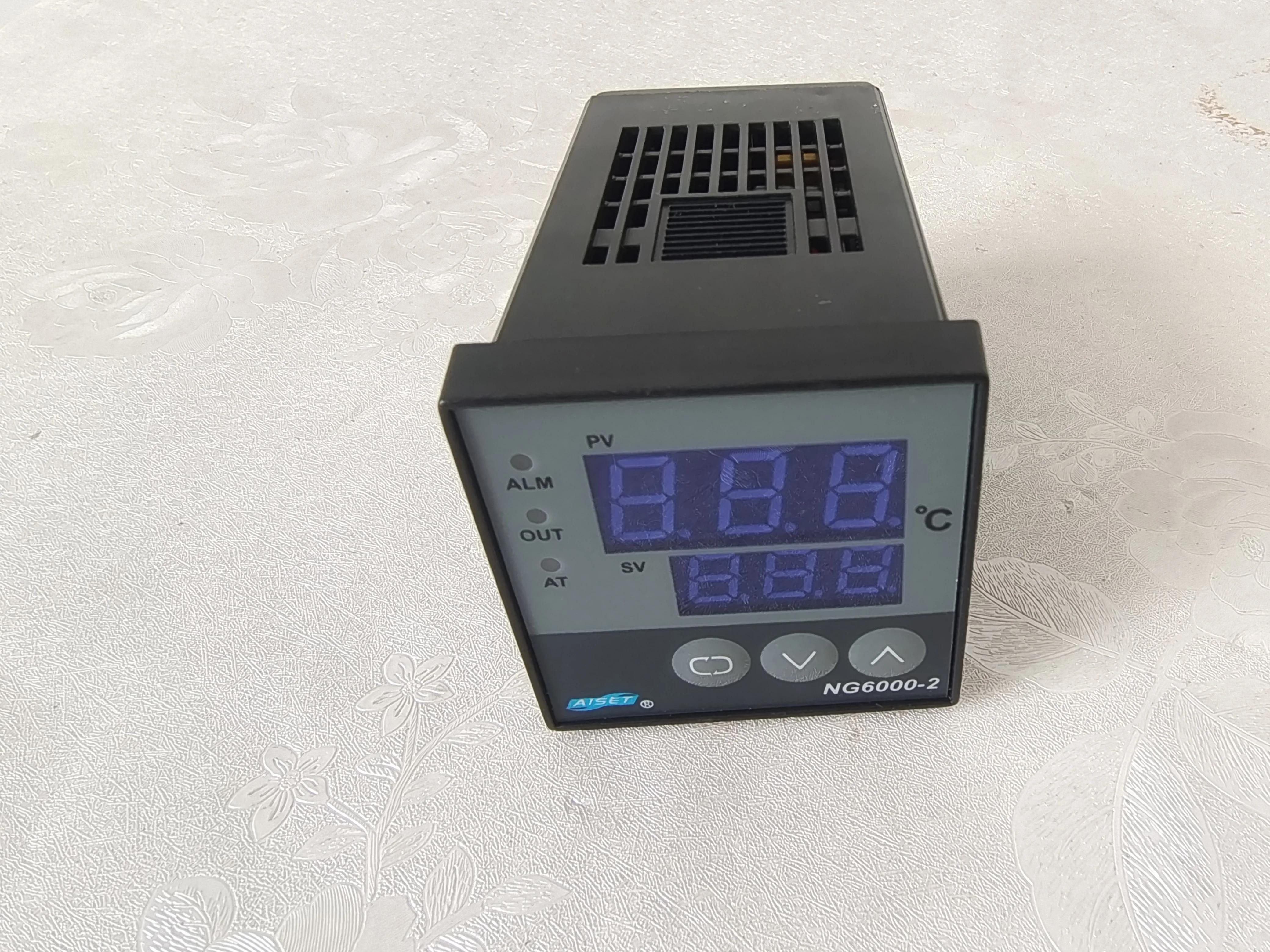 2 PZ AISET NG6000-2 NG6401V-3(N) Regolatore di temperatura di tipo K