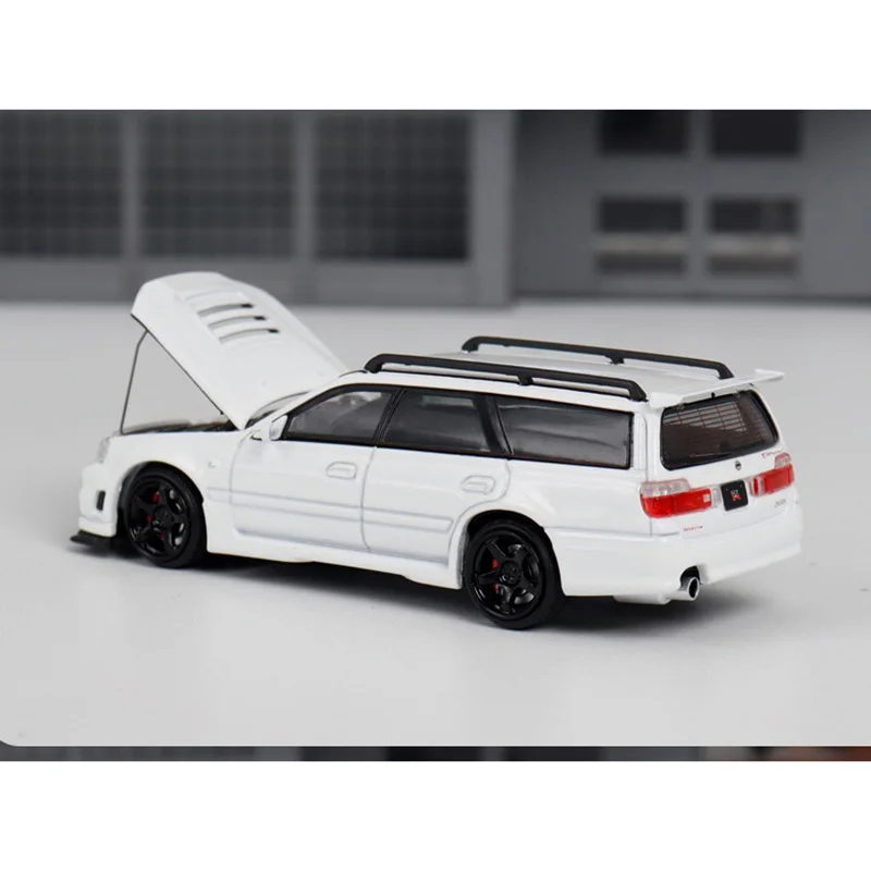 1:64 Scale Nissan GTR R34 Stagea WC34 Station Wagon Alloy Car Model Collection Ornaments