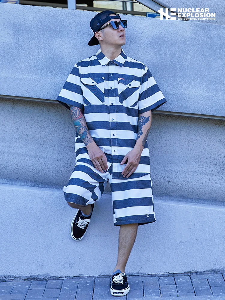 

Nuclear Explosion Brand Loose Casual Motorcycle Black White Stripes Prison Style Shorts Youth Fashion Summer Leisure Shorts