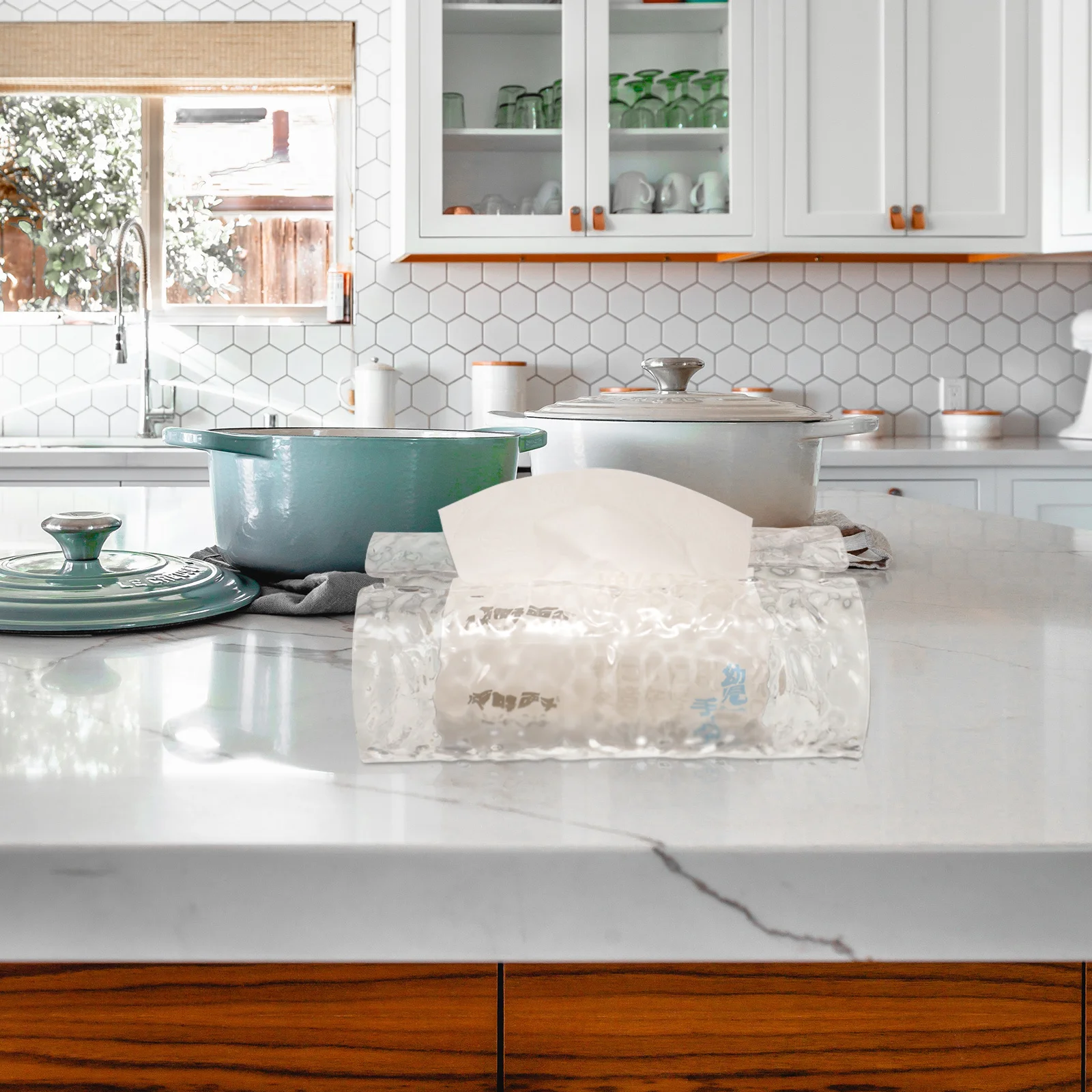 

Ice Pattern Tissue Box Sturdy Paper Towel Holder Desktop Storage Organizer Decorative Napkin Dispenser for Home Hotel Office