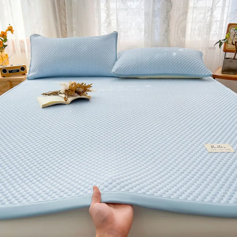 Soft Ice Bean Cooling Summer Sleeping Mat Solid Skin-Friendly Bed Cushion for Single Size Machine Washable Breathable Bedsheets
