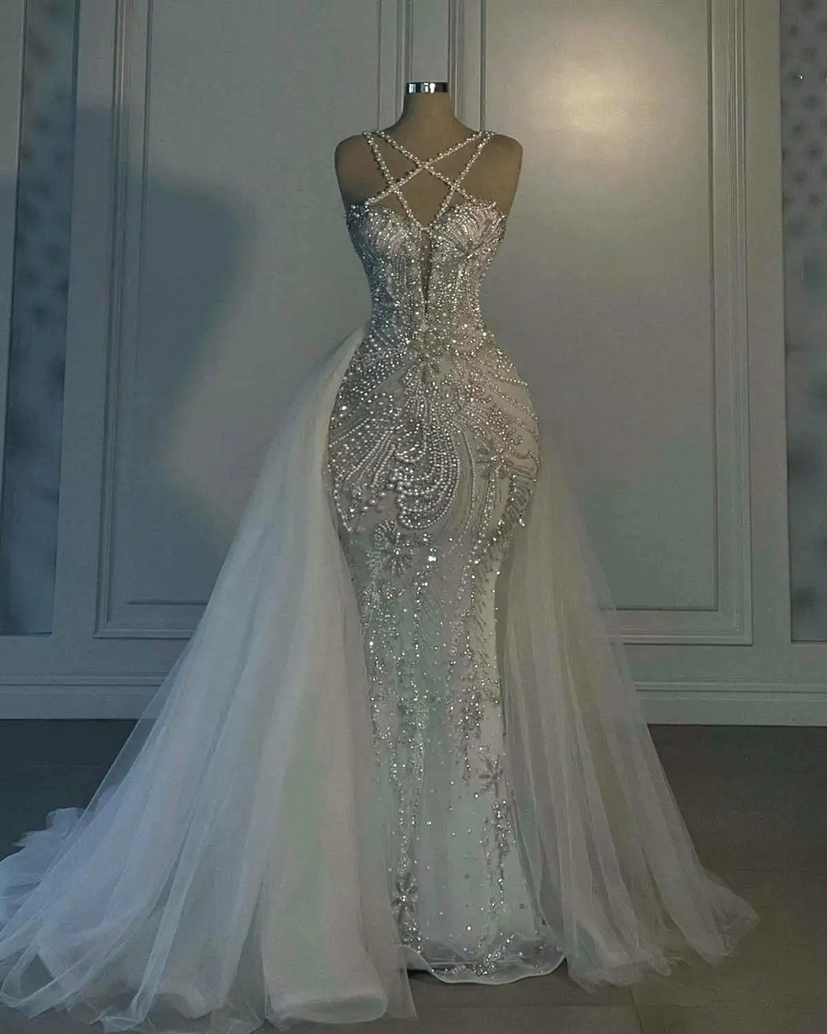 Exquisite Evening Dresses For Women Pearls Sequins Gown Sleeveless Detachable Train Customized Dress Party Custom Made