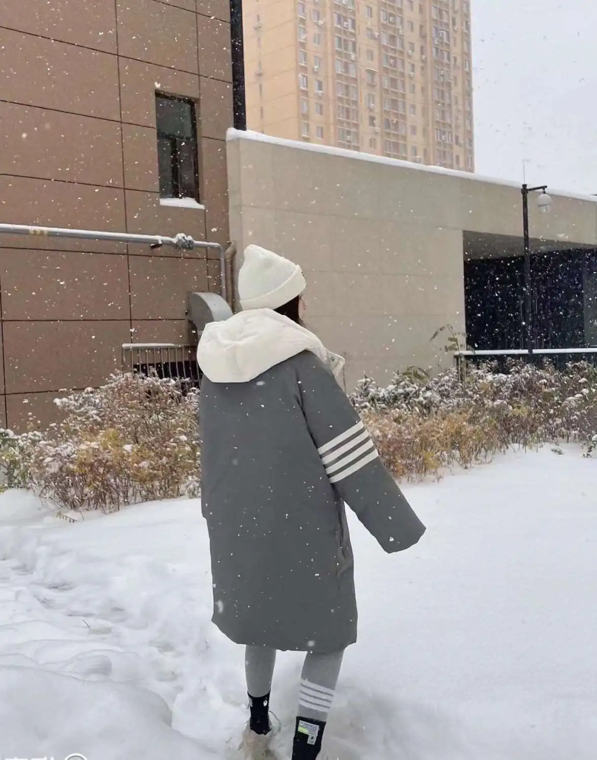 المرأة الجديدة طويلة مقنعين أسفل Jaet أربعة المشارب الأبيض Du أسفل الكورية Sle تنوعا كلية ملابس خارجية العصرية #4