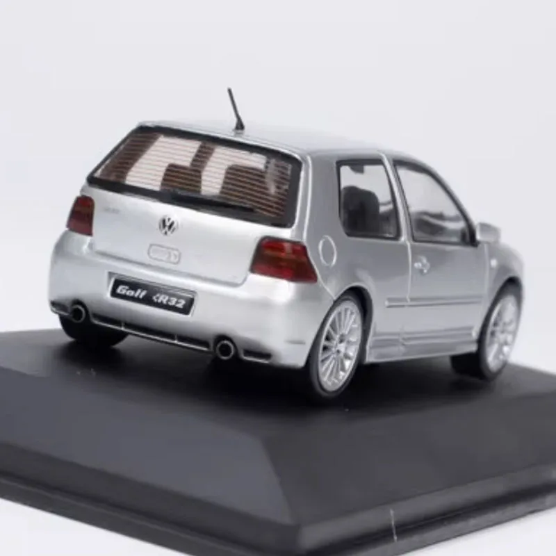 Solido R32กอล์ฟจำลองแบบ1:43 VW ทำจากโลหะผสมโมเดลรถยนต์ของสะสมของขวัญของเล่นจำลองแบบคงที่