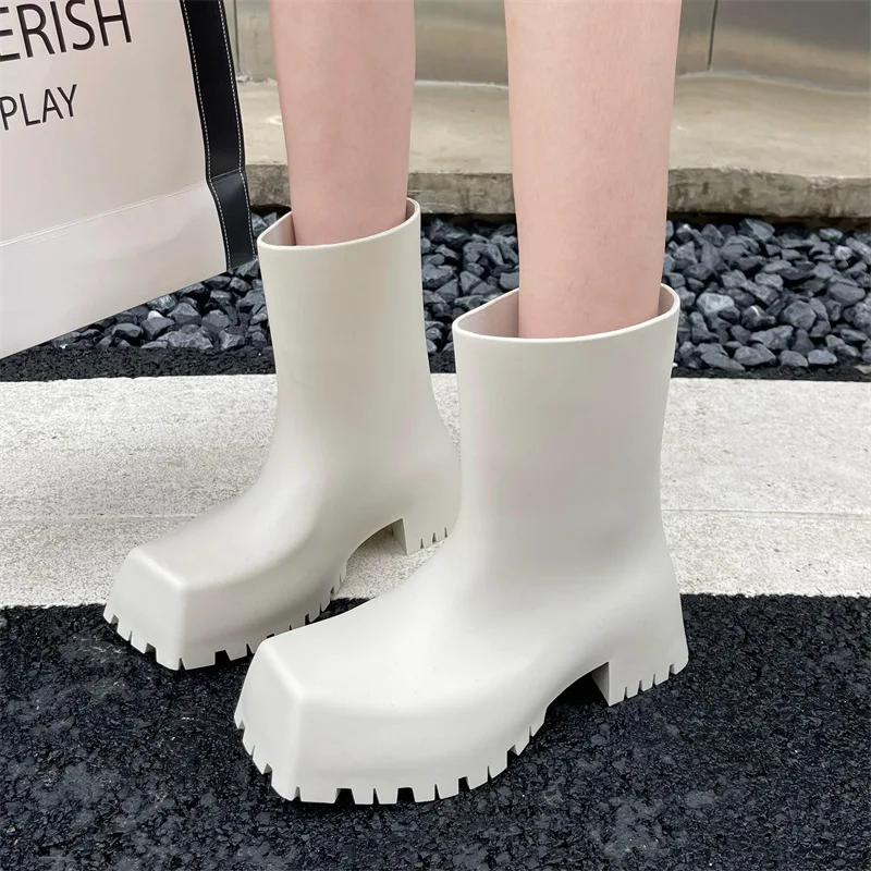 Luxury Women Boots Fashion Designer Boots Waterproof Non-slip Short Boot Square Toe Soft Leather Comfy Women Platform Rain Boots