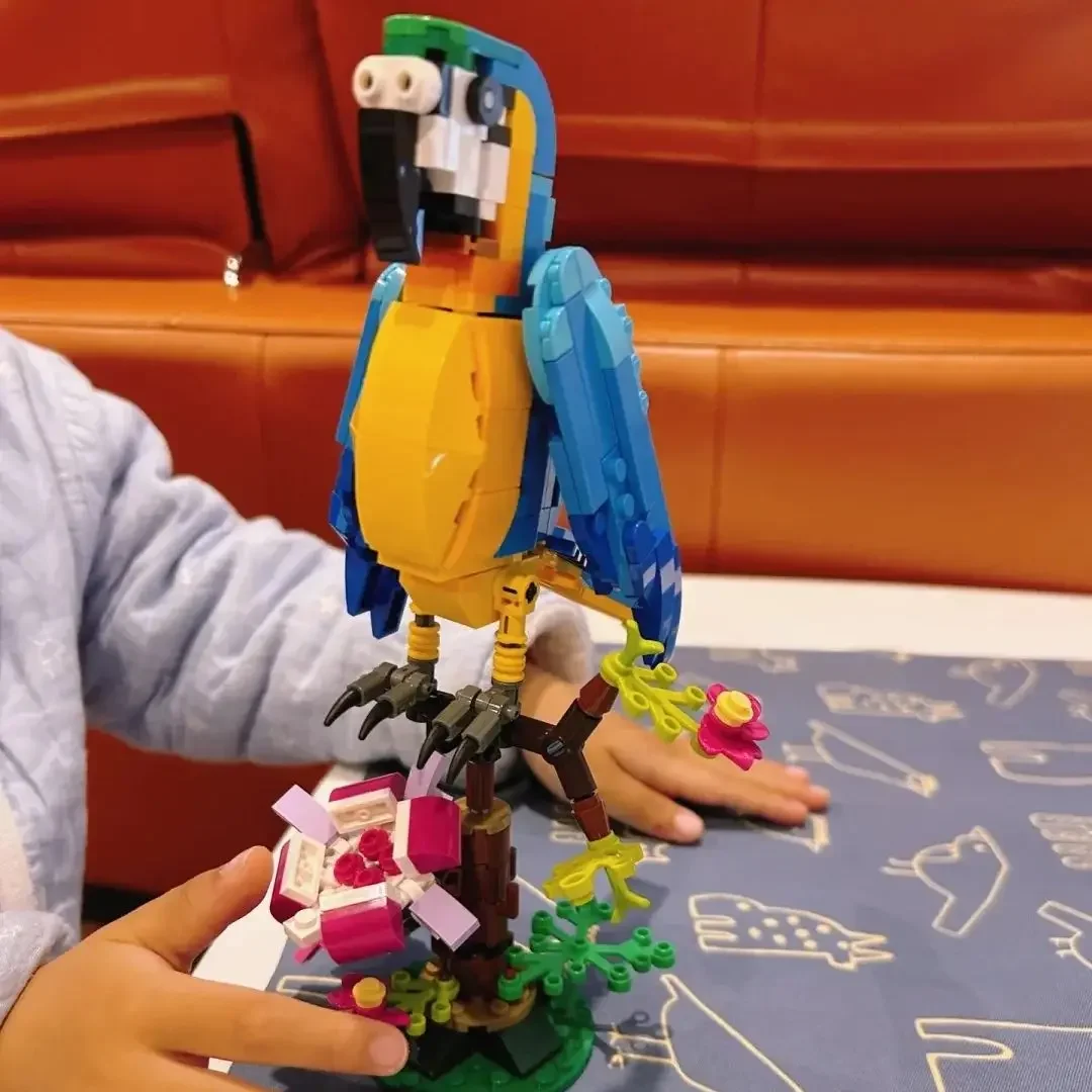 Parrot Frog and Fish 3-in-1 31136 Peripheral Extensions Compatible with Legoed Particles Suitable for Christmas Gifts 253pcs