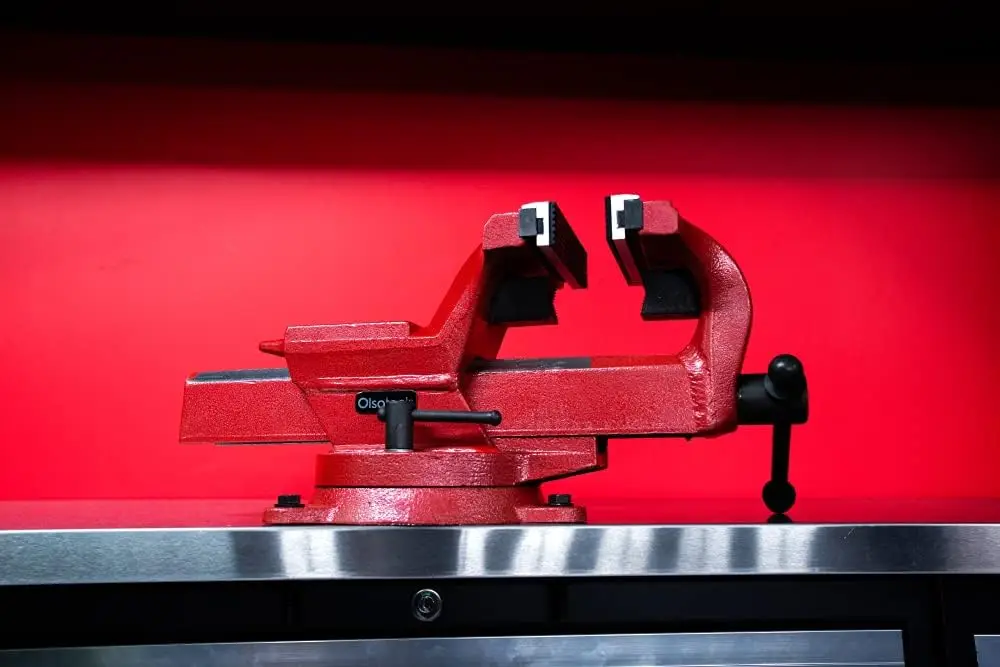 Olsa Tools 6 Inch Bench Vise 360° Swivel Base 8,800 lb Clamping Force Forged Steel Table Vise Bench Red Benchtop Vise