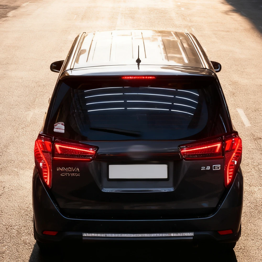 For Toyota Innova 2016-2022 LED Tail Light Assembly Upgrade Type B, New Full-width Tail Lights, Car Tools and Accessories