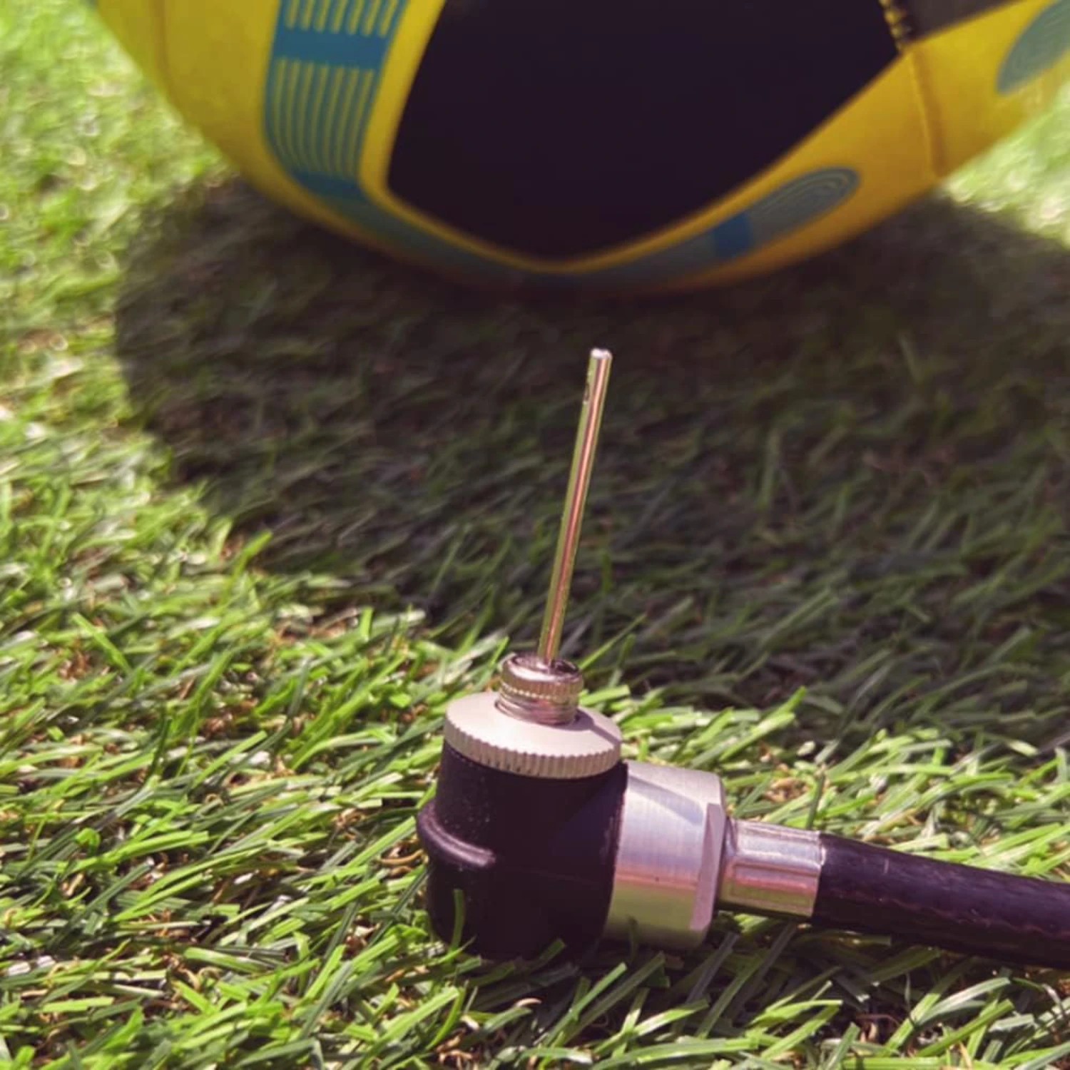 내구성이 뛰어난 스테인레스 스틸 볼 팽창 바늘 15개로 구성된 최고 품질의 세트로 스포츠 장비를 업그레이드하세요 - 신뢰할 수 있는 공기 바늘