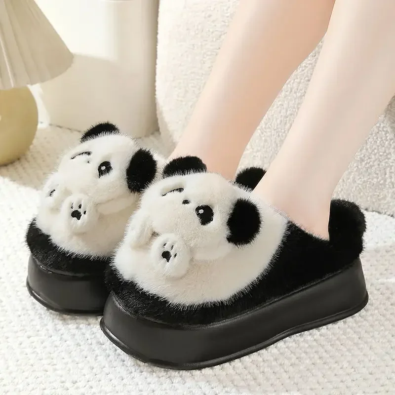 Mulheres inverno panda chinelos 2025 novos sapatos de casa de pelúcia senhoras chinelos de plataforma peluda senhoras antiderrapantes chinelos de algodão de salto alto