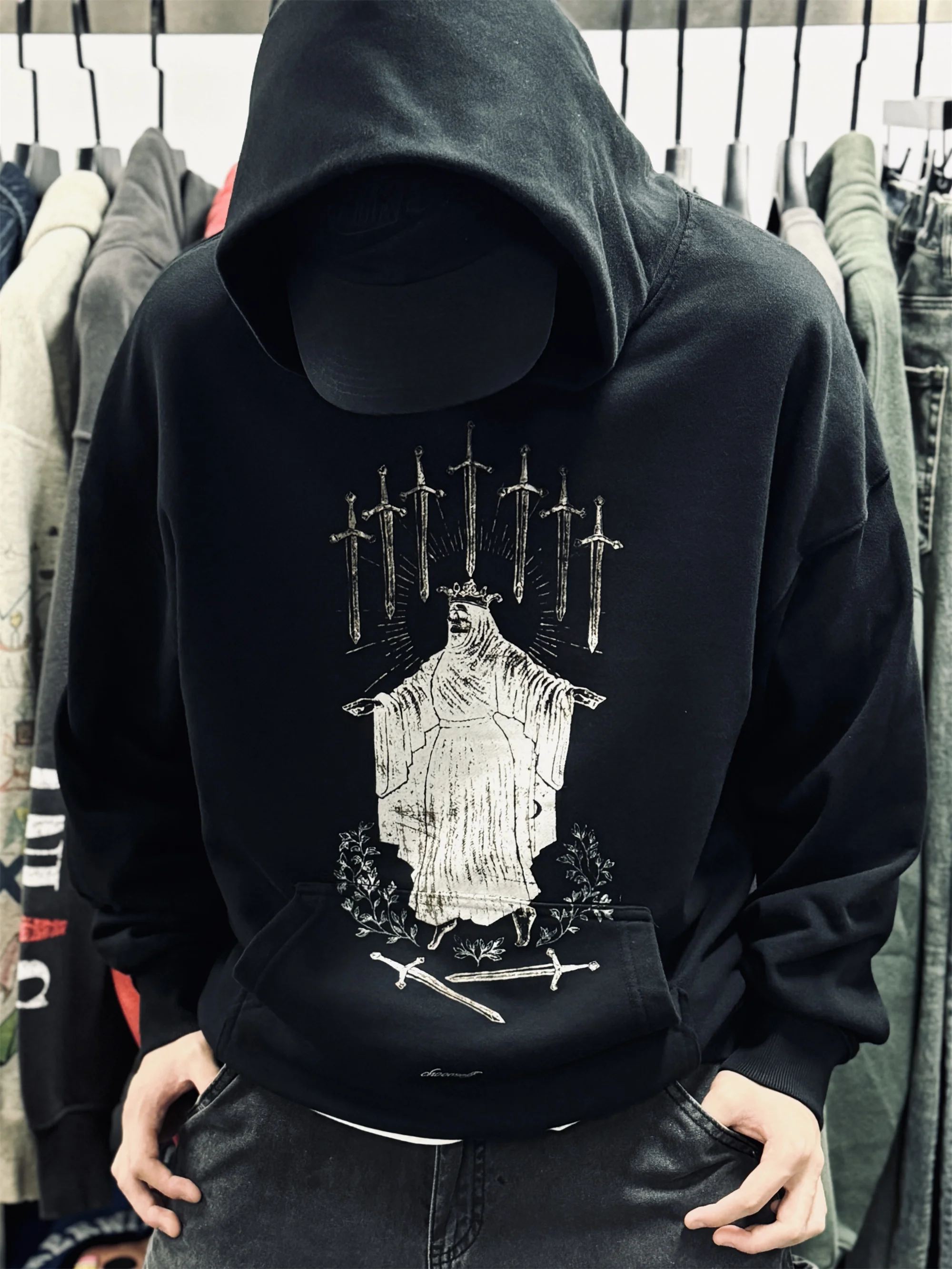 2024 New Vintage Retro Washed High-Street “Sword of Revenge” Print Quality Loose Oversized Hoodies Pullover Winter Autumn