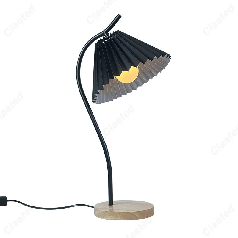 الأوروبية الحديثة الرجعية بسيطة LED مطوي الجدول مصباح غرفة المعيشة دراسة غرفة نوم السرير القراءة الإضاءة