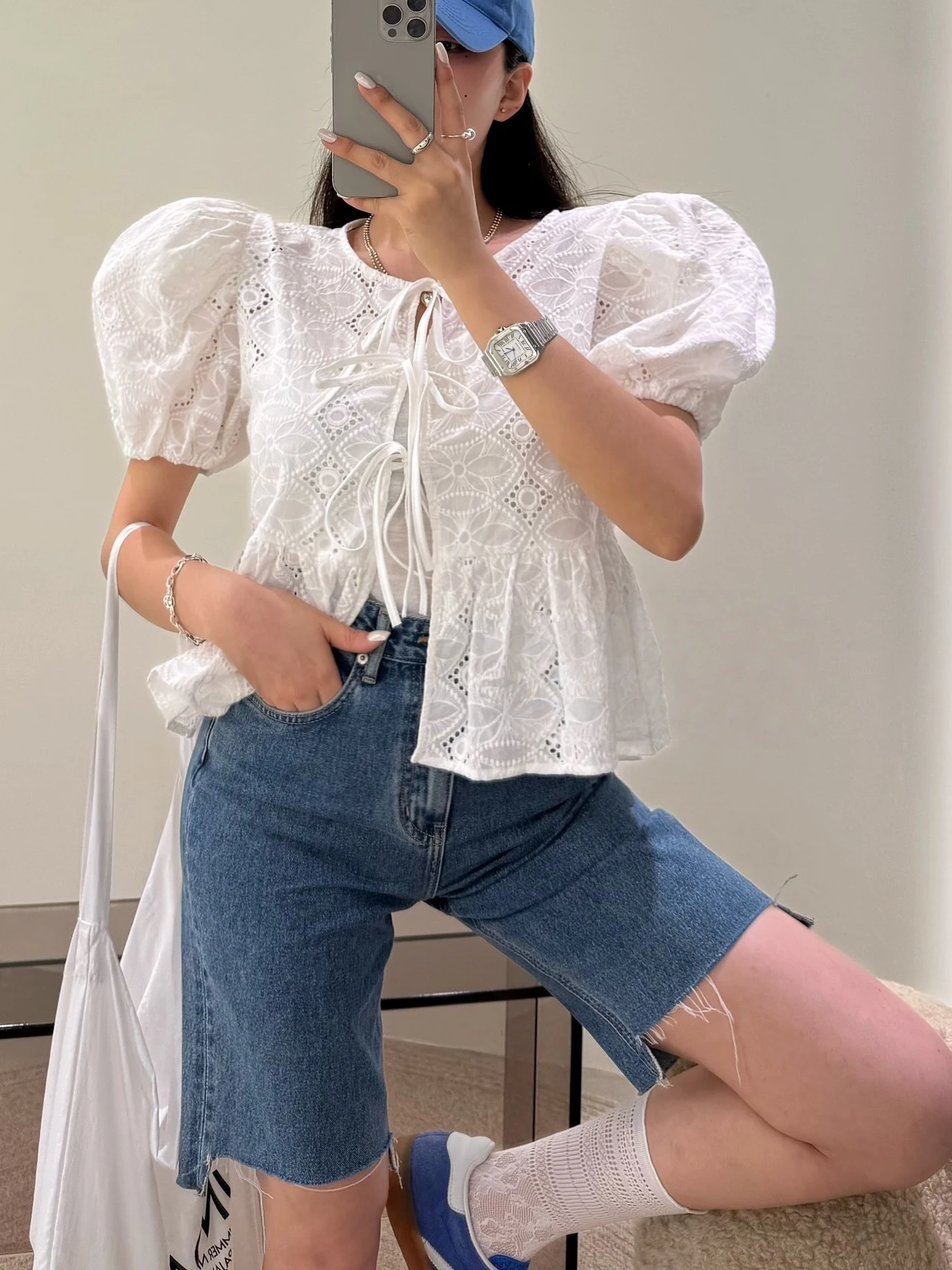 

Korean Style Knot Short Sleeve Embroidered Floral Shirt Women's Fashion Slimming Waist Short Bubble Sleeve Top