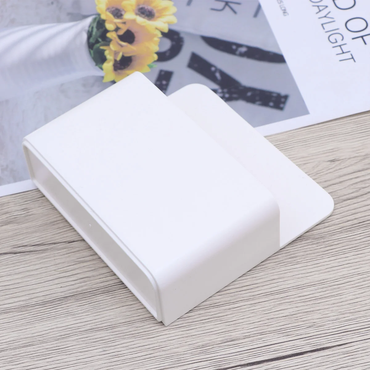 

Magnetic Stationery Storage Box White for Organizing Pencils Markers Dry Erasers Notes on Whiteboard Blackboard Fridge Cabinet